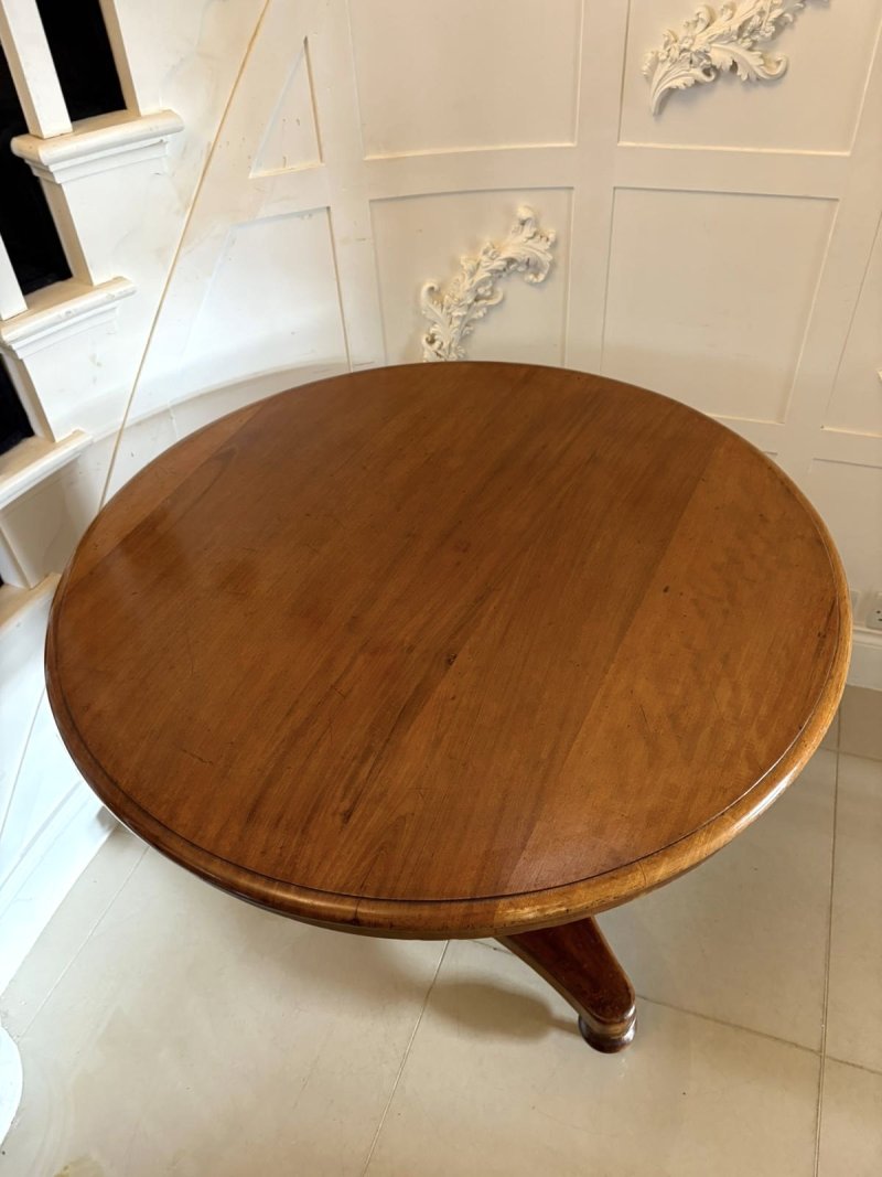Antique Victorian Mahogany Tilt-Top Dining / Centre Table
